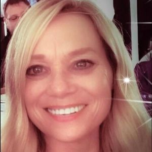 Meet your Posher, Michele